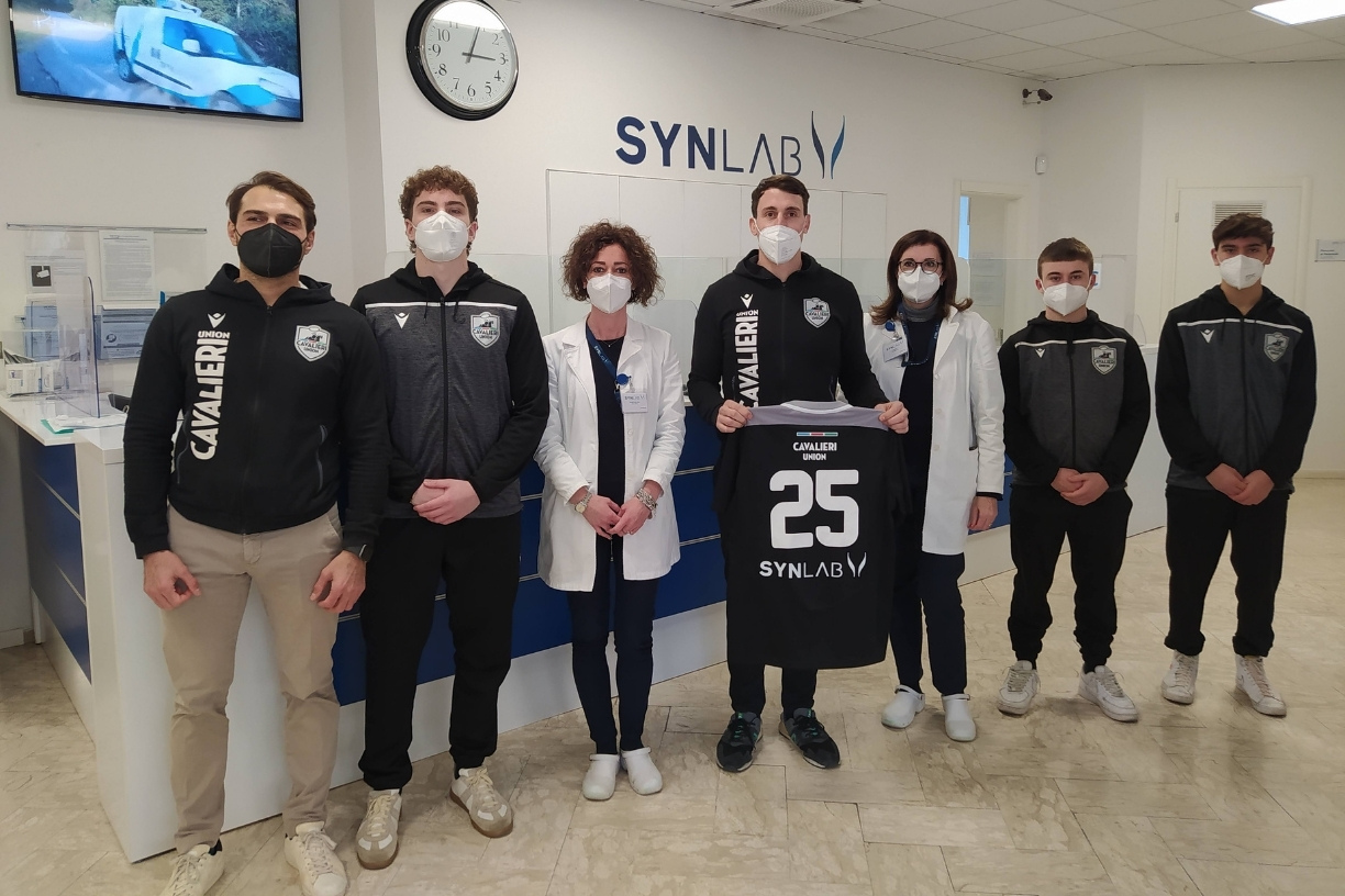 SYNLAB orgogliosamente sponsor sulle maglie dei Cavalieri Union